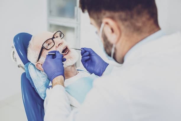 Best Emergency Dentist for Knocked-Out Tooth in Macom, IL